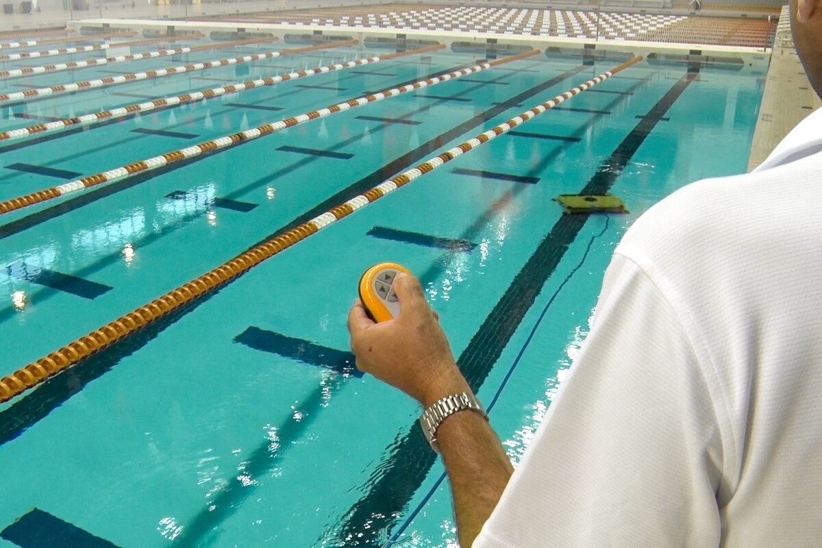 Pulitore automatico per piscine DOLPHIN WAVE 300 XL