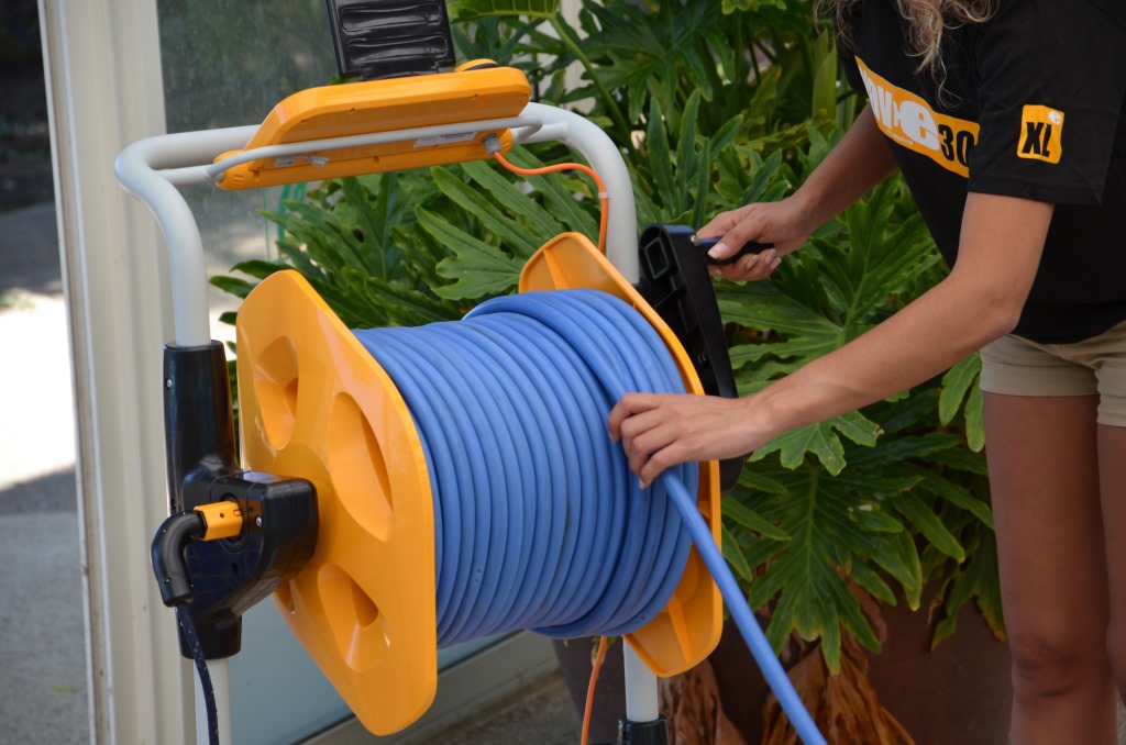 Pulitore automatico per piscine DOLPHIN WAVE 300 XL